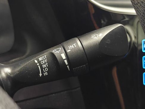 Used 2019 Toyota Corolla LE image 13