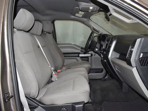 Used 2020 Ford F150 XLT image 30