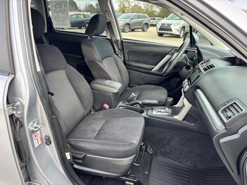 Used 2016 Subaru Forester 2.5i Premium image 24