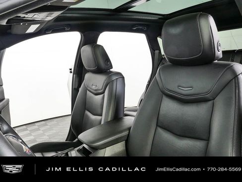 Certified 2023 Cadillac XT5 Premium Luxury w/ Technology Package FWD image 5