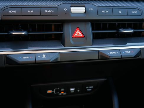 Certified 2025 Kia K4 GT-Line image 22