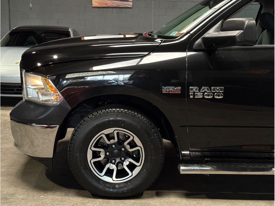 Used 2016 RAM 1500 ST w/ SXT Appearance Group RWD image 27