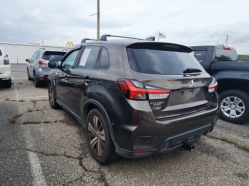 Used 2021 Mitsubishi Outlander Sport SE FWD image 3
