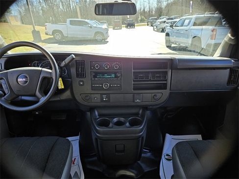 Used 2024 GMC Savana 2500 w/ Driver Convenience Package image 10