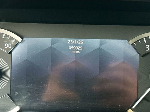 Used 2023 Land Rover Discovery S R-Dynamic image 13