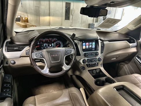 Used 2020 GMC Yukon SLT image 18