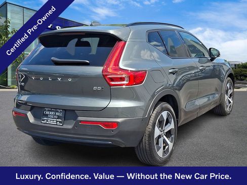 Certified 2026 Volvo XC40 B5 Plus AWD/4WD image 7