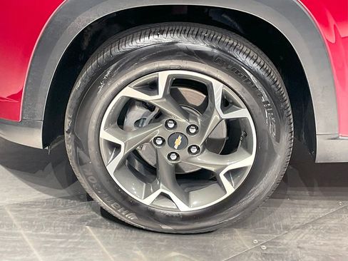 Certified 2024 Chevrolet Trax LT image 34