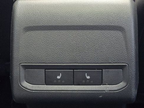 Used 2020 Volkswagen Jetta R-Line w/ R-Line Cold Weather Package FWD image 31