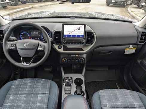 New 2024 Ford Bronco Sport Heritage w/ Heritage Convenience Package image 16