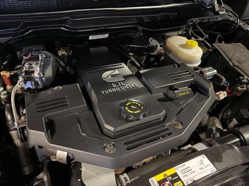 Used 2013 RAM 2500 Tradesman w/ Chrome Appearance Group image 15