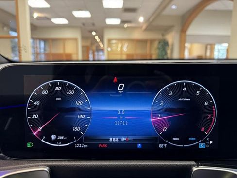 Used 2025 Mercedes-Benz GLB 250 image 13