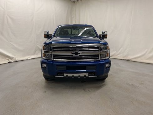Used 2017 Chevrolet Silverado 3500 High Country image 3
