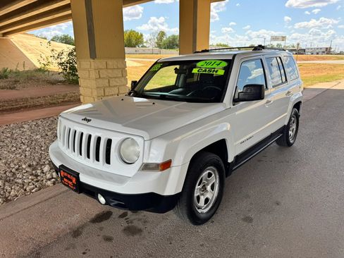 Used 2014 Jeep Patriot Sport w/ Power Value Group FWD image 7