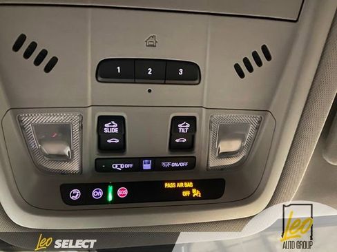 Used 2023 GMC Acadia AT4 w/ Technology Package AWD/4WD image 23