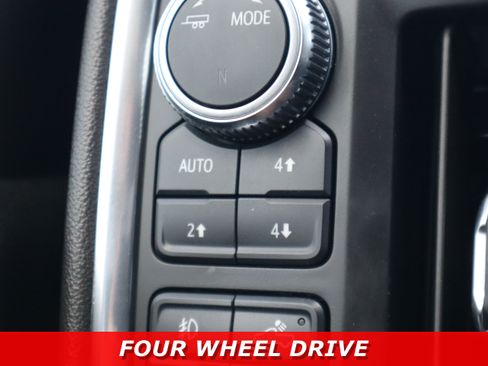 Used 2022 GMC Sierra 2500 AT4 w/ AT4 Premium Plus Package AWD/4WD image 24