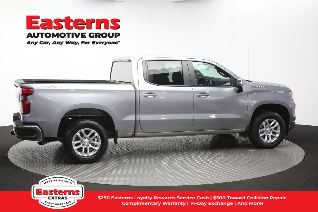 Used 2024 Chevrolet Silverado 1500 LT AWD/4WD image 47