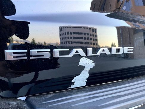 New 2026 Cadillac Escalade Luxury image 31