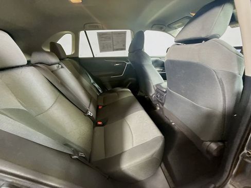 Certified 2020 Toyota RAV4 XLE image 25