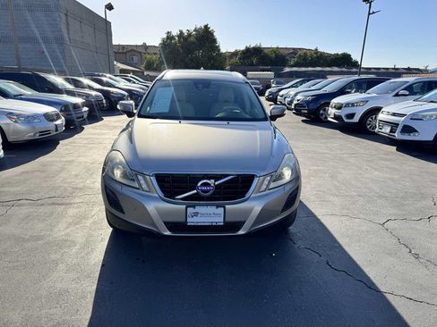Used 2013 Volvo XC60 T6 AWD/4WD image 10