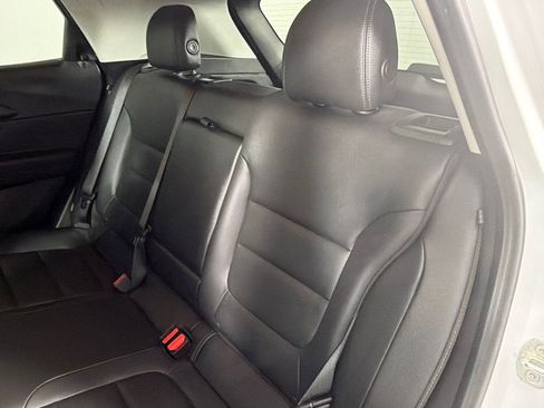 Used 2021 Chevrolet TrailBlazer LT w/ Premium Seating Package FWD image 20