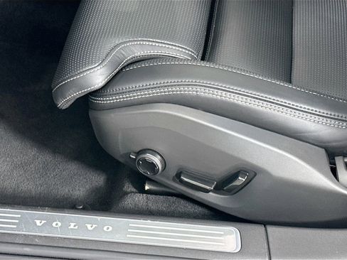 New 2025 Volvo S90 T8 Ultra image 19