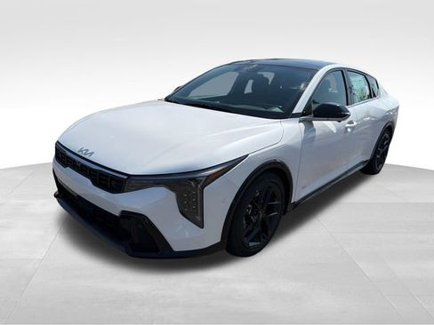 New 2026 Kia K4 GT-Line Turbo FWD image 3