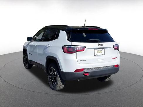 Used 2025 Jeep Compass Trailhawk image 11