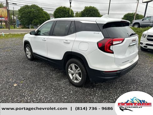 Used 2024 GMC Terrain SLE FWD image 3