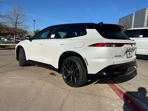 New 2026 Toyota Crown Signia image 7