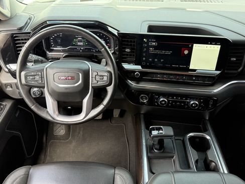 Used 2023 GMC Sierra 1500 SLT w/ SLT Premium Package RWD image 11