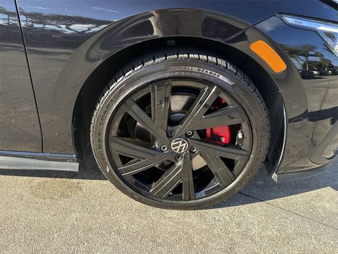 Used 2022 Volkswagen GTI SE image 60