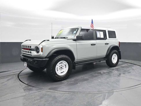 Used 2023 Ford Bronco Heritage Edition image 4