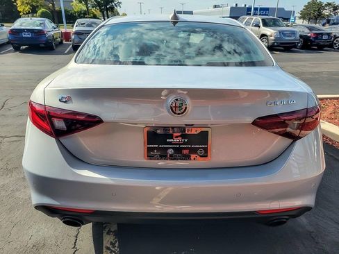 Used 2022 Alfa Romeo Giulia Sprint image 5