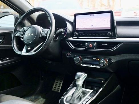 Used 2022 Kia Forte GT-Line w/ GT-Line Premium Package image 35