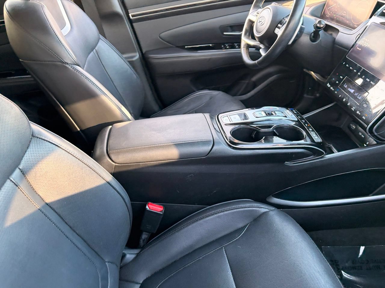 Used 2022 Hyundai Tucson Limited AWD/4WD image 12