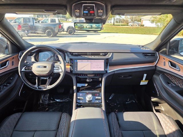 New 2027 Jeep Grand Cherokee Summit AWD/4WD image 21