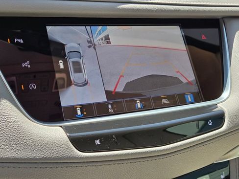Certified 2024 Cadillac XT5 Premium Luxury w/ Technology Package FWD image 21