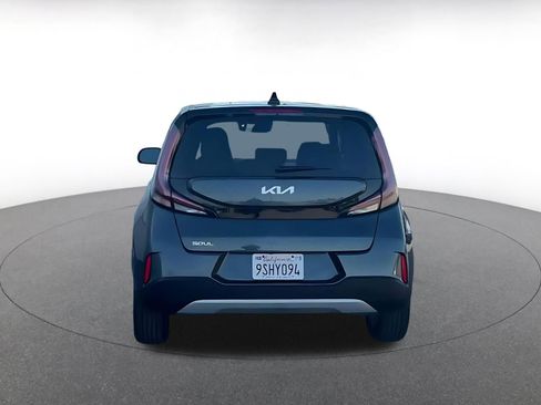 Used 2025 Kia Soul LX w/ LX Technology Package image 11