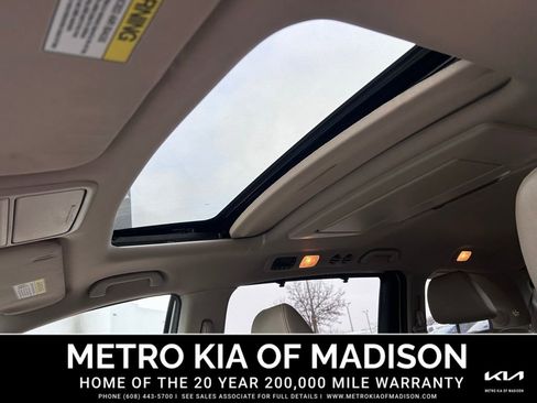 Used 2016 Honda Odyssey Touring Elite image 13