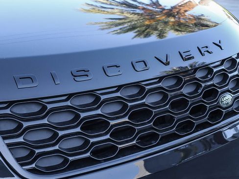 New 2026 Land Rover Discovery Dynamic SE AWD/4WD image 15