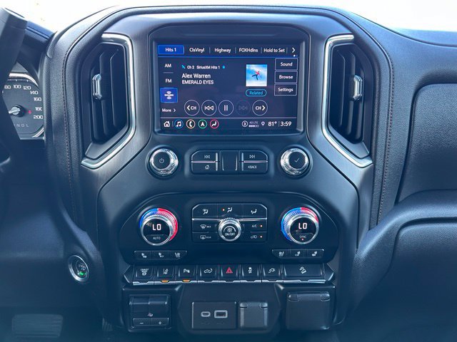 Used 2022 GMC Sierra 3500 AT4 w/ AT4 Preferred Package AWD/4WD image 18