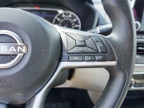 Used 2024 Nissan Altima 2.5 SV image 13