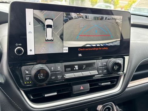 Used 2024 Toyota Grand Highlander AWD image 30