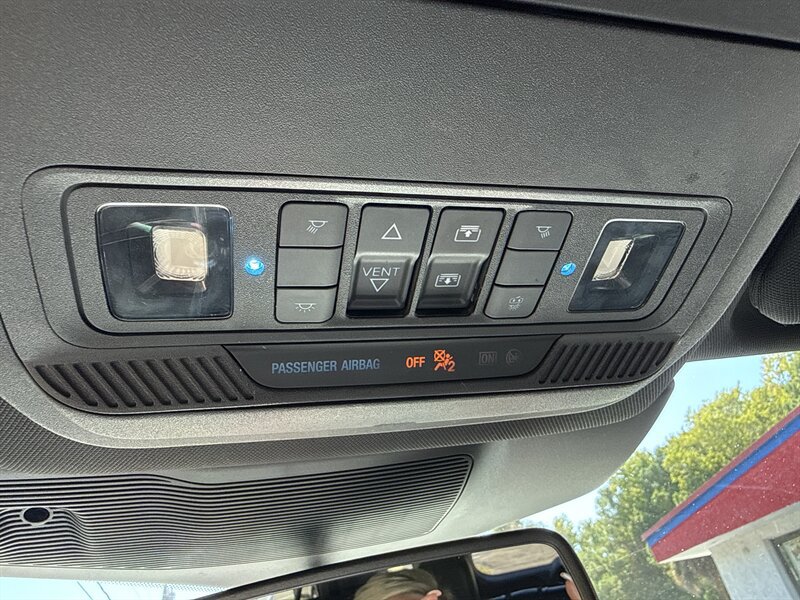 Used 2020 Ford Explorer Limited RWD image 21
