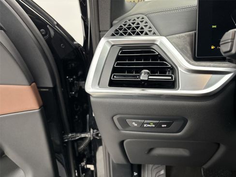 New 2026 BMW X5 xDrive40i w/ Premium Package image 31