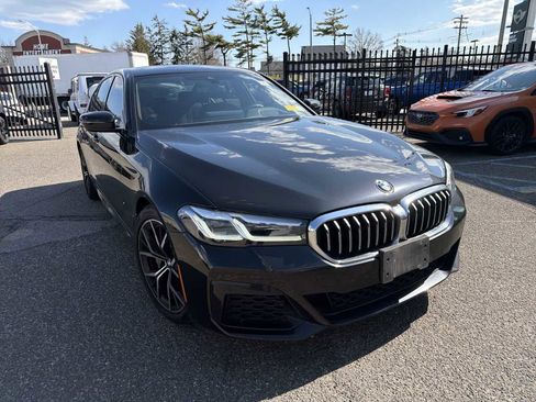 Used 2023 BMW 530i xDrive w/ M Sport Package image 2