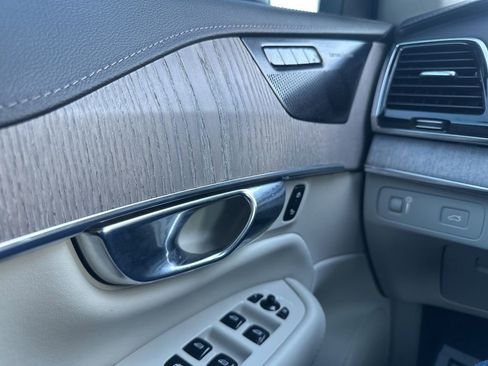 Used 2022 Volvo XC90 T6 Inscription w/ Advanced Package image 20