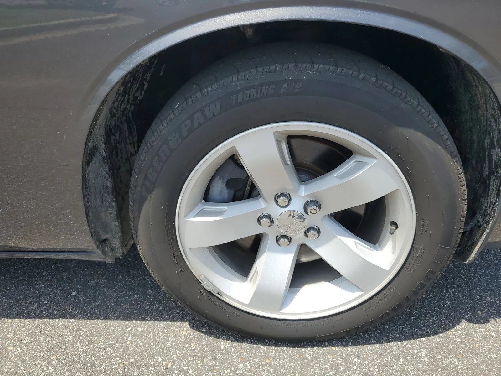 Used 2014 Dodge Challenger R/T RWD image 5