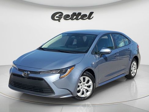 Certified 2024 Toyota Corolla LE image 1